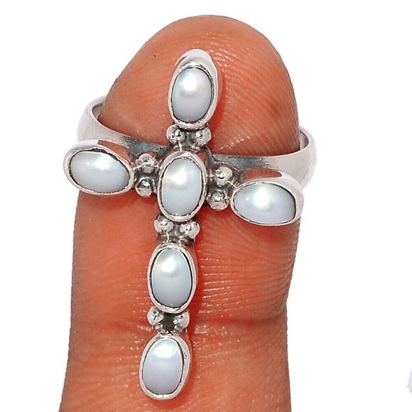 Sterling Silver and Freshwater Pearl Ring Sz 6.5 - Picture 1 of 5